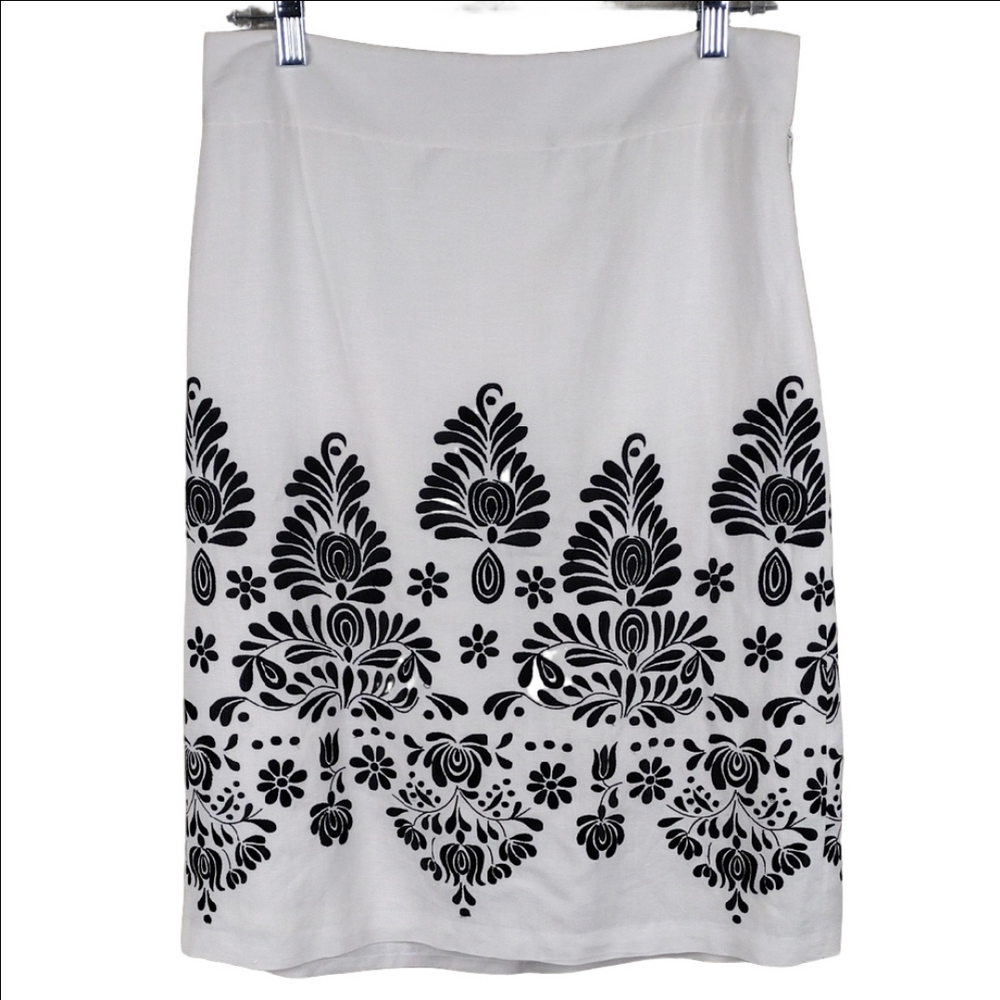 Ann Taylor LOFT Linen White Black Embroidered Side Zip Knee Length Pencil Skirt